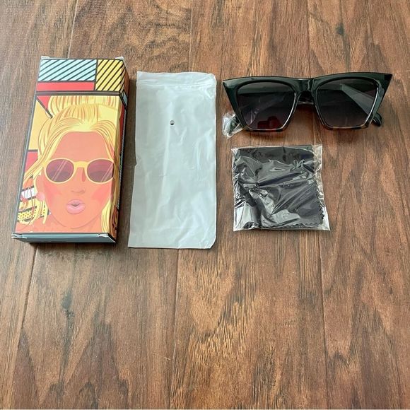 NWT/NIB Vintage Oversized Cat Eye Tortoise Sunglasses - Picture 4 of 7